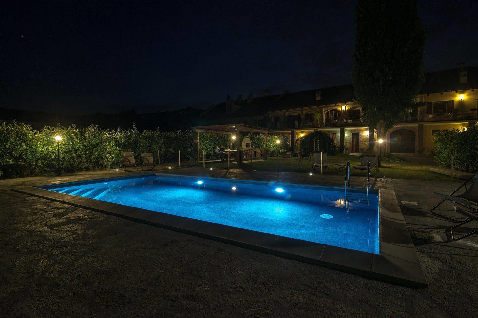 Cascina Rocca - Guest House Castiglione Falletto Ngoại thất bức ảnh