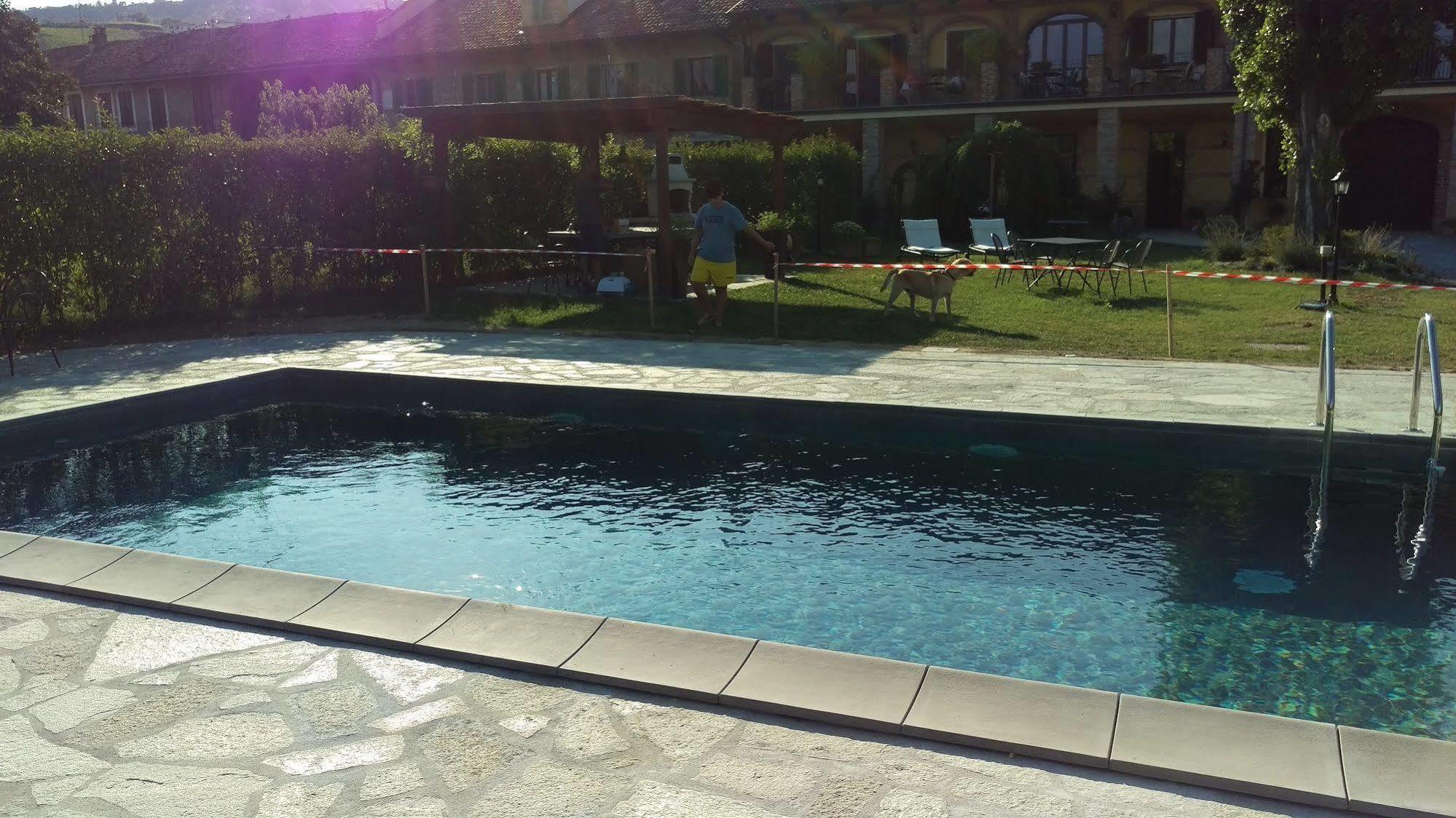 Cascina Rocca - Guest House Castiglione Falletto Ngoại thất bức ảnh